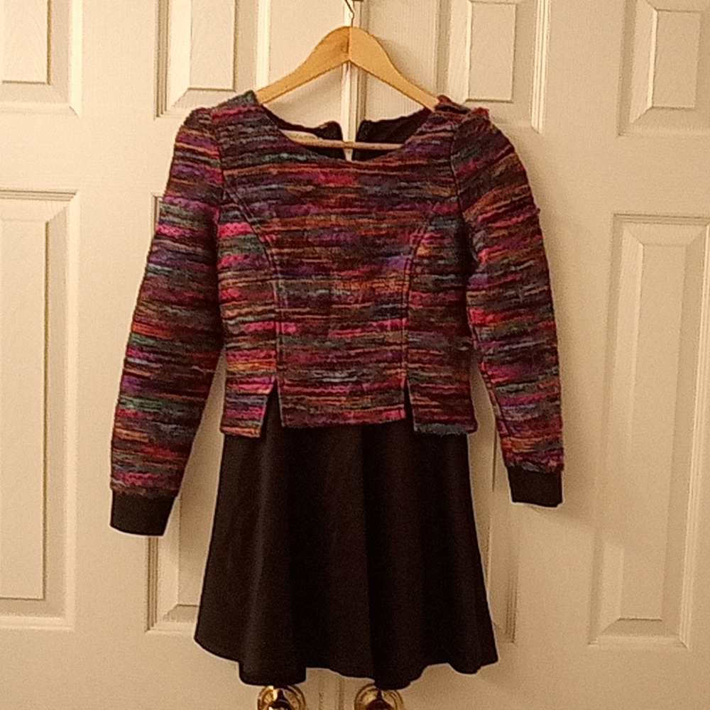 Mini dress, yarn top